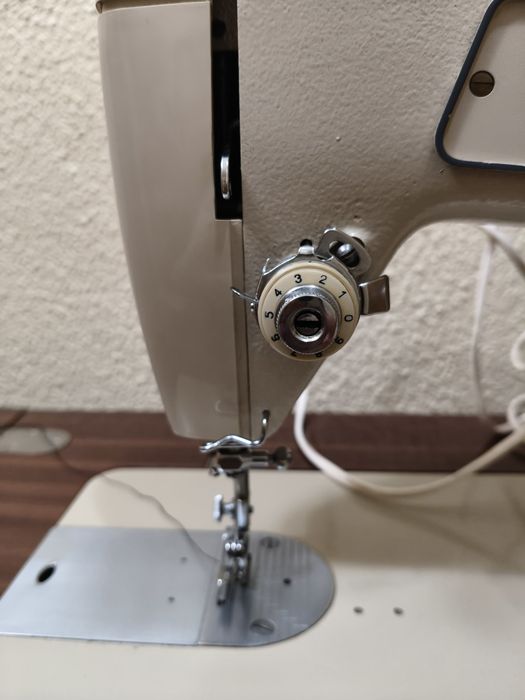 Máquina de costura Singer