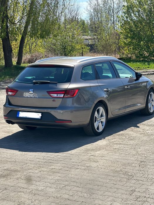 Seat Leon FR, Navi, kamera cofania