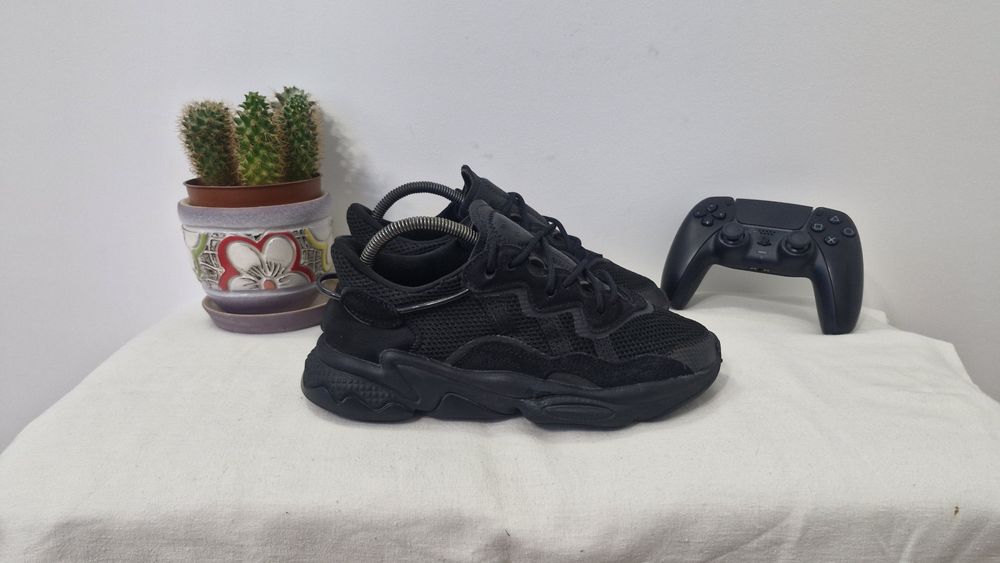 Кросівки Adidas Ozweego.Розмір 37