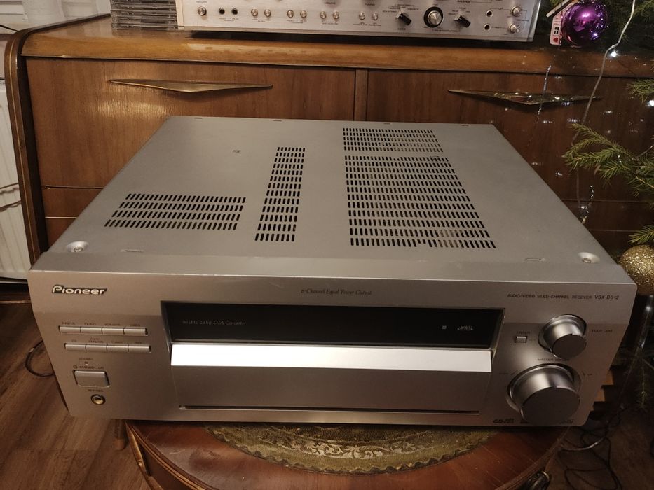 Amplituner Pioneer VSX D812 6.1 6x100W