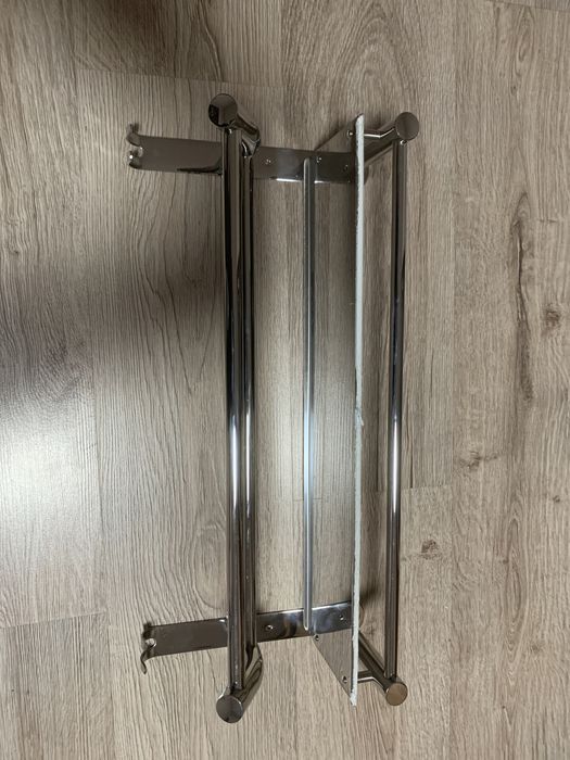 Wieszak łazienkowy z półką 5