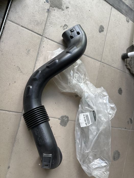 Renault патрубок воздушный