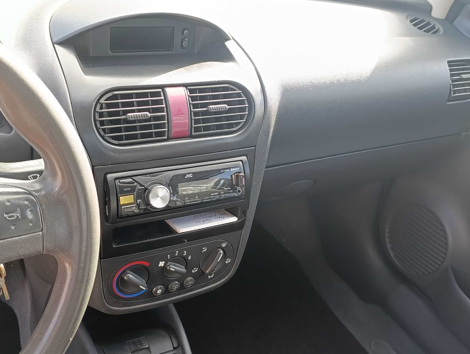 Opel corsa comercial