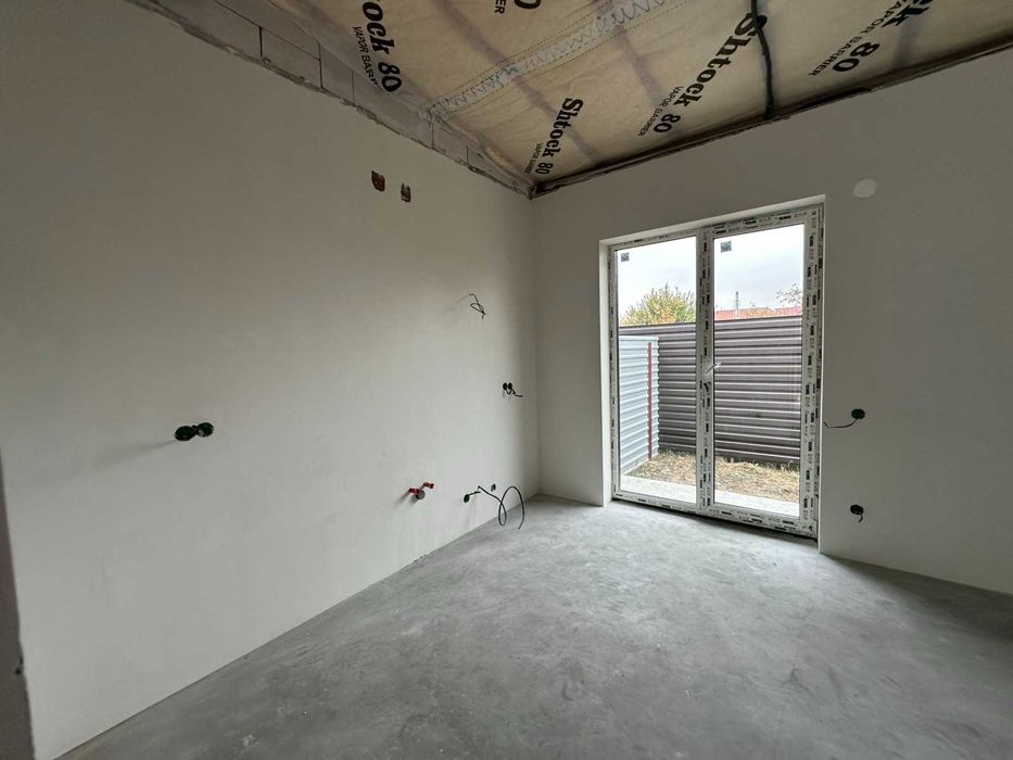 Продаж!Таунхаус по хорошій ціні,мінімальне оформлення.Безготівкові:так