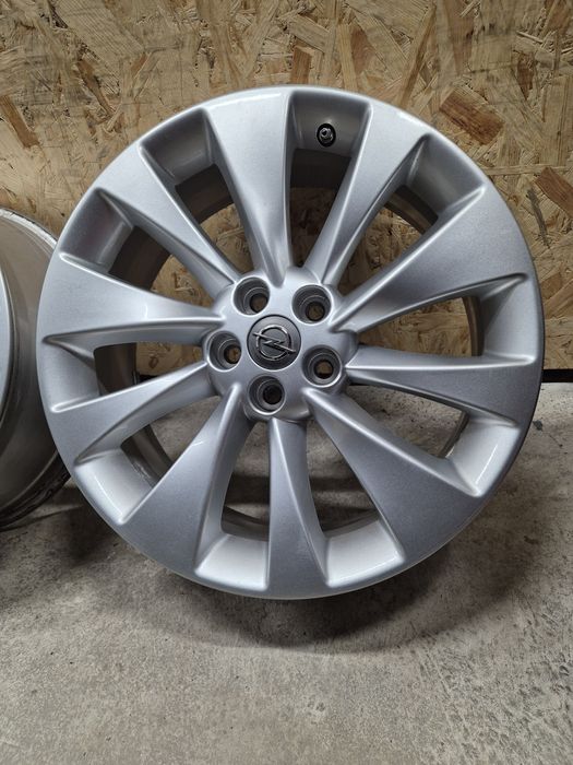 Диски 5*105, R18, Opel