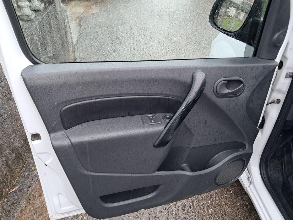 Renault Kangoo ZE  22Kw Baterias próprias