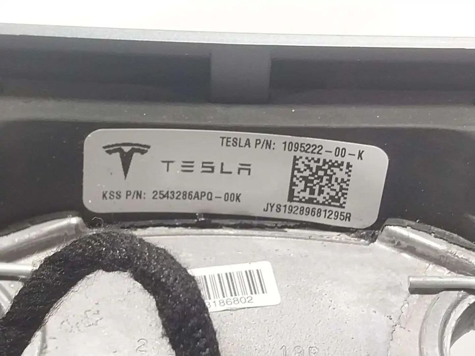 Volante TESLA MODEL 3 (5YJ3) EV AWD 109522200K