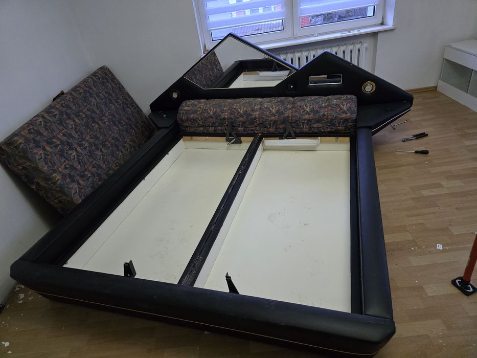 Łóżko sypialnia wersalka tapczan