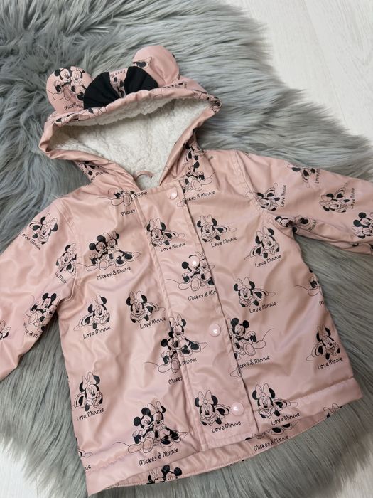 Куртка на дівчинку