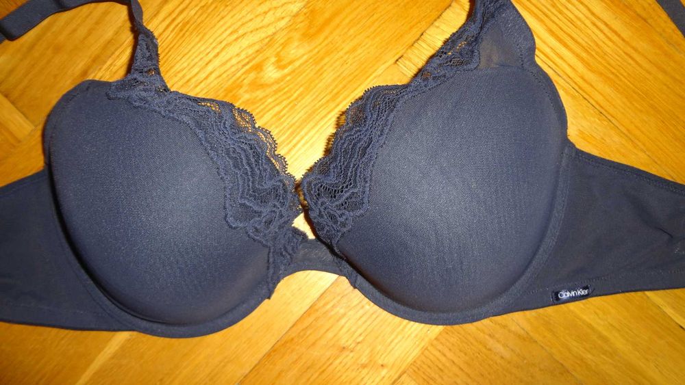 Biustonosz Calvin Klein 80D push up