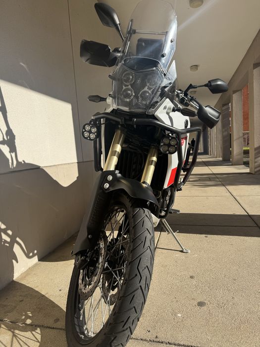Yamaha Tenere 700 c/ muitos extras