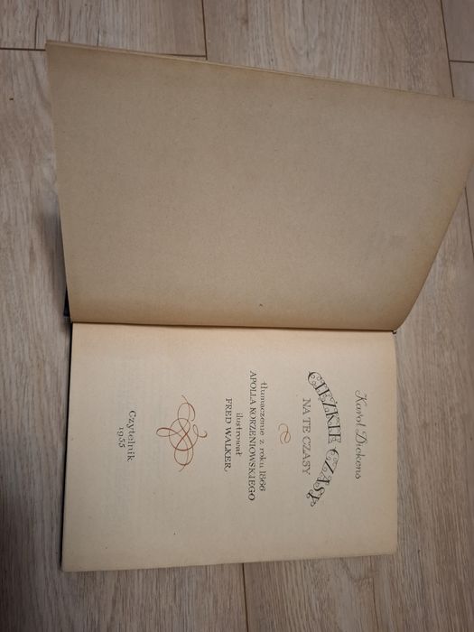 Ciężkie czasy, Karol Dickens, książka