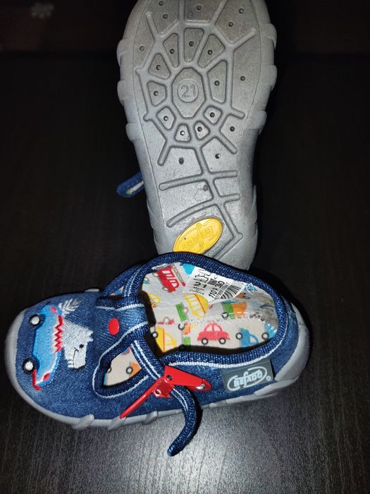 Buty kapcie befado 21 z zapięciem