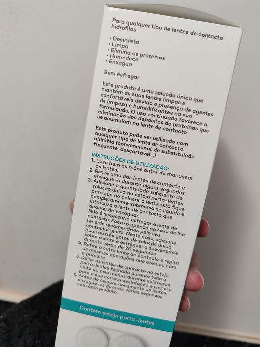 Conjunto de lentes de contacto e líquido