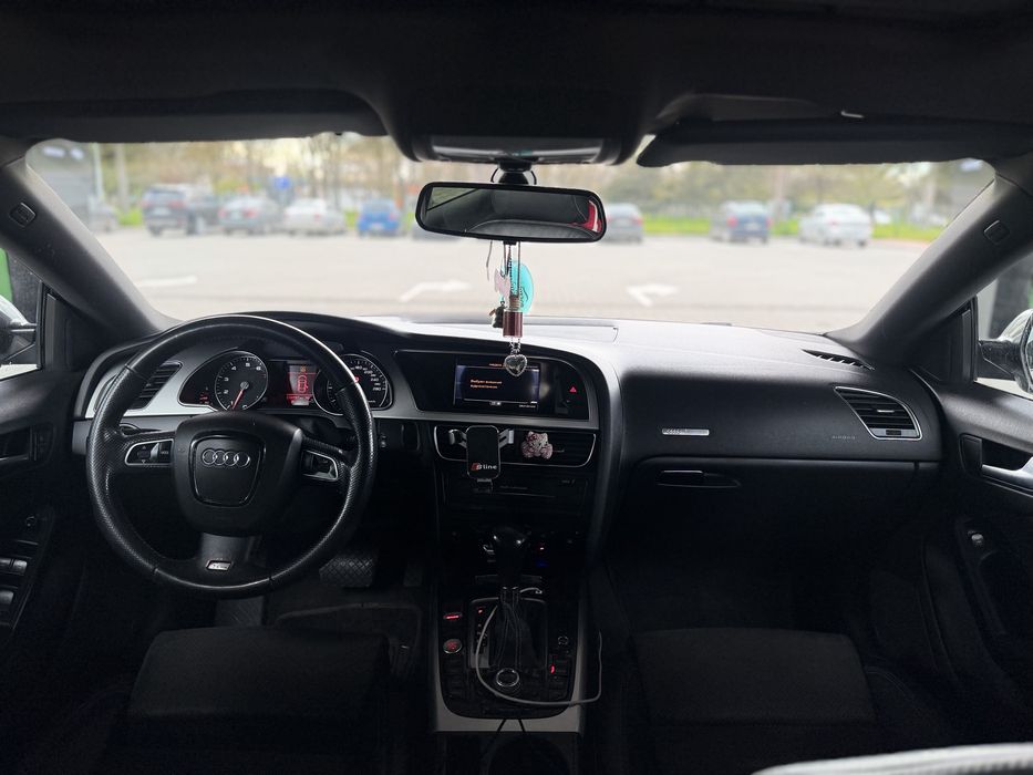 продам Audi A5 s line