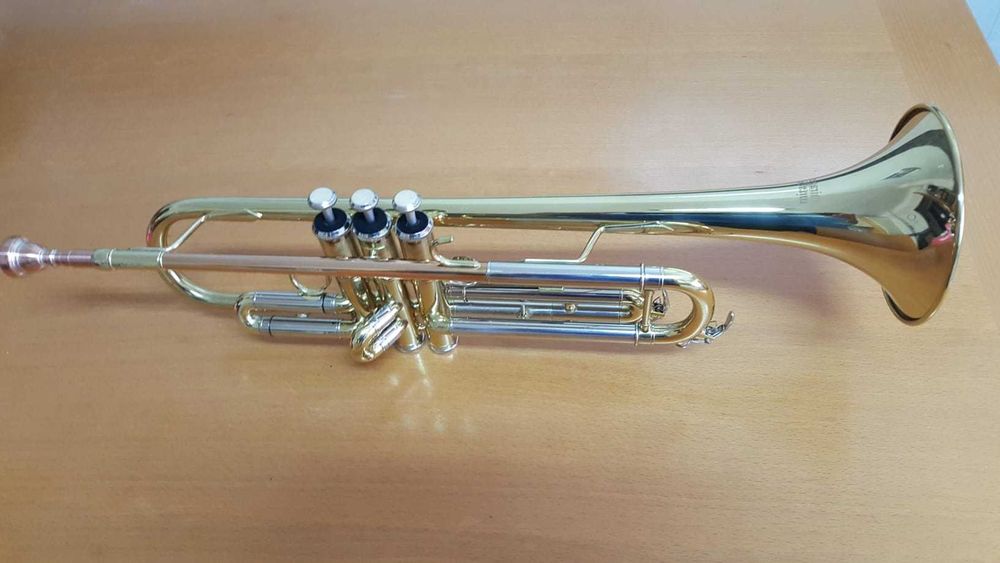 Trompete Mirage com Case