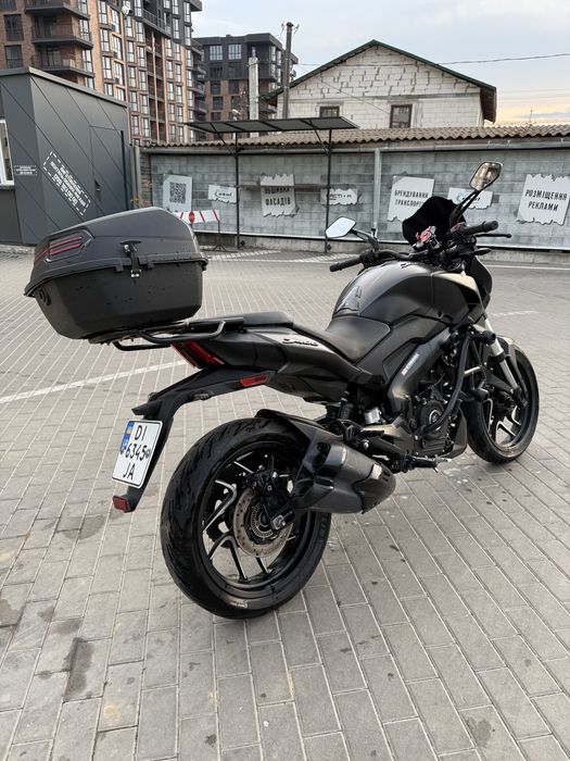 Мотоцикл Bajaj dominar 400 турист