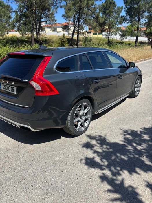 Volvo V60 D6 plug in hybrid