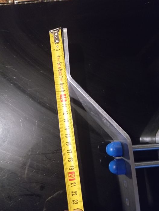 Rolka denna kiliowa z regulowanym  mocowaniem do przyczepy podłodziowe