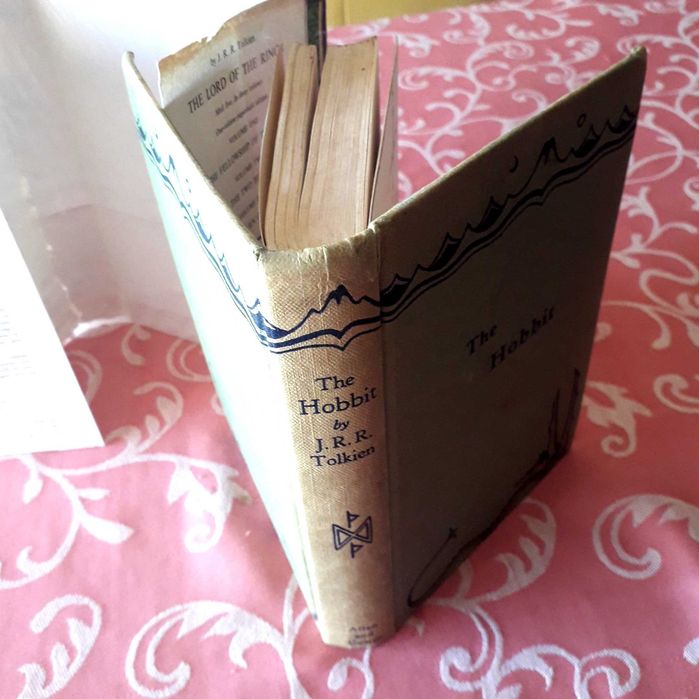 J R R Tolkien - The Hobbit (Allen & Unwin) - Edições de Coleção 1968 e 1974