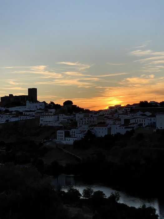 Arrenda-se Casa T1 Aldeia alentejana 15 min Mértola