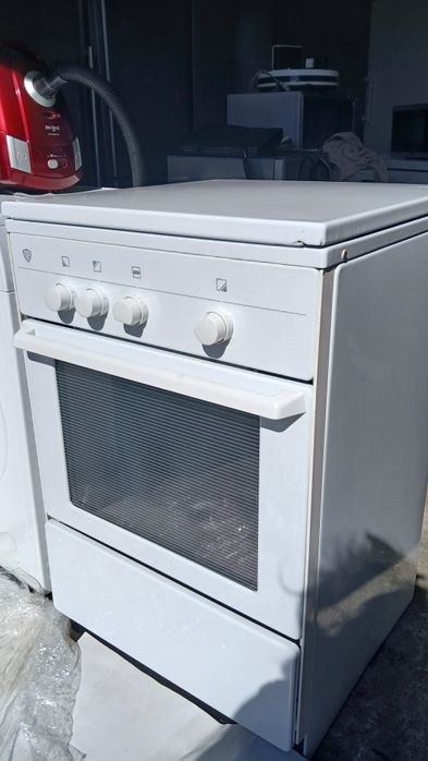 Газова  піч німецька DGG DESSAURR ORANIER.б/у Німеччини.