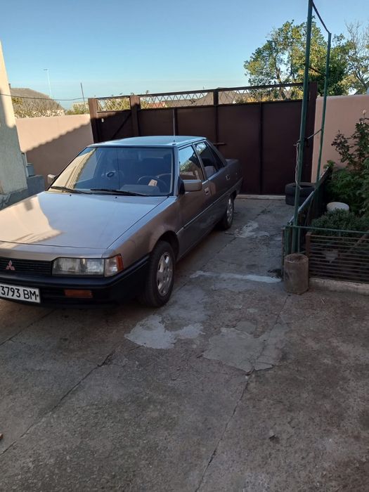 Mitsubishi galant