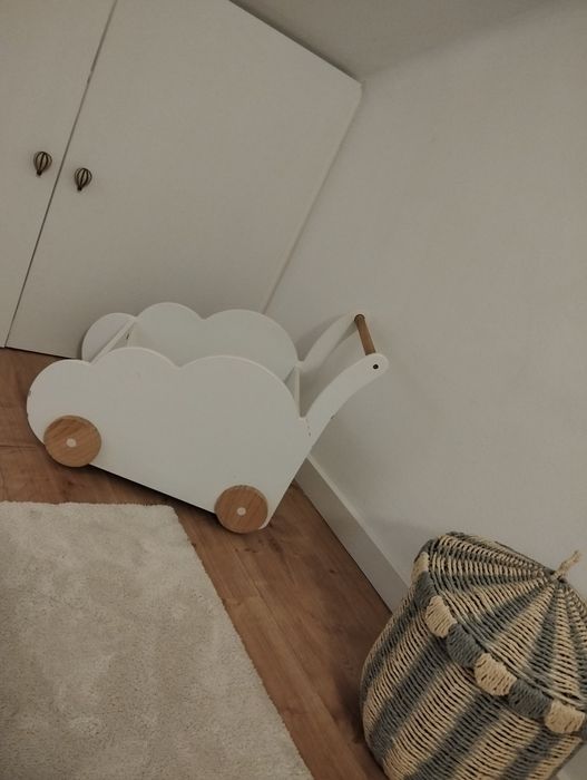 Carrinho de arrumação64586083405314124