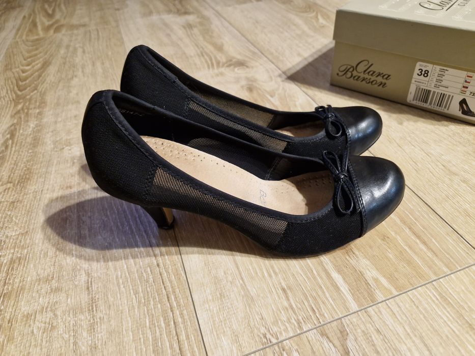 Buty na obcasie 38