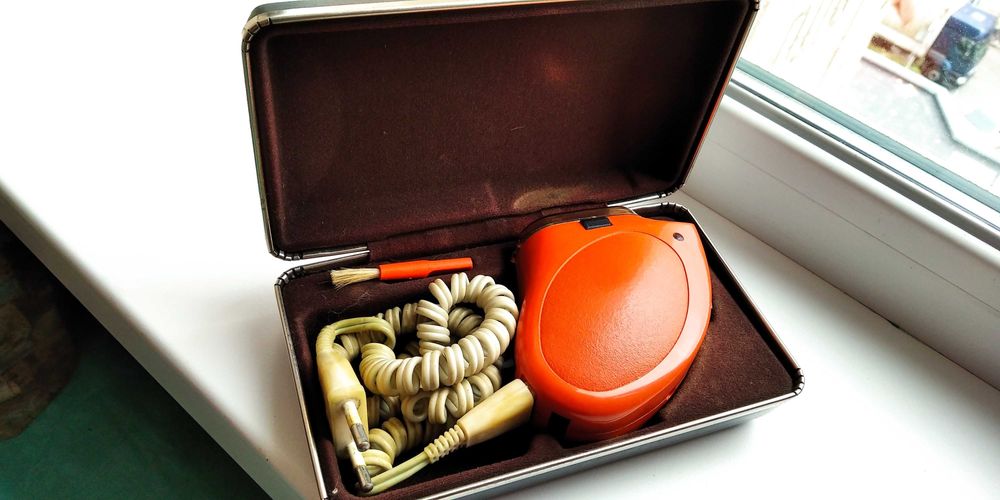 Электробритва "Харьков-33".