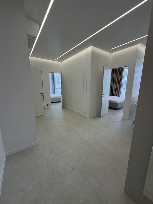 Продаж видової трикімнаткої по набережній , Uzh Towers