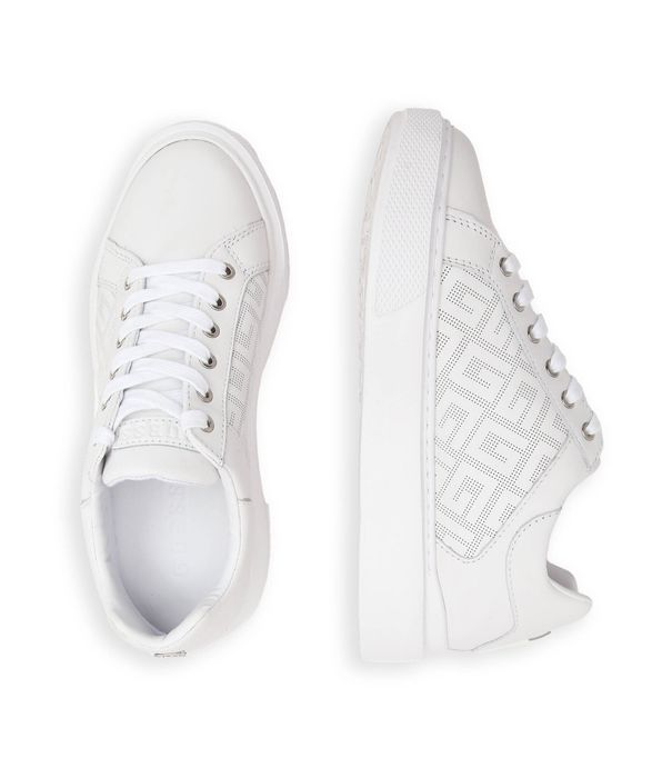 Жіночі кросівки guess