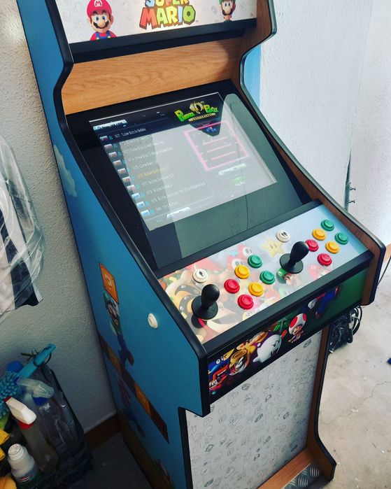 Máquinas arcade prontas a jogar