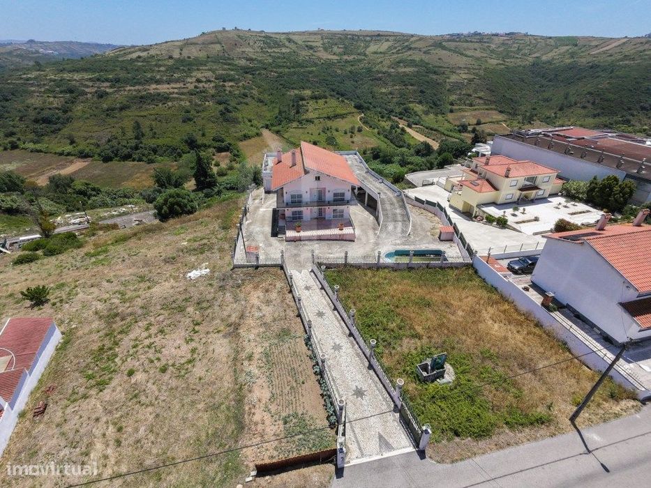 For Sale: Detached House T7 – Ericeira, 14 km Away, 'The House of Houses'