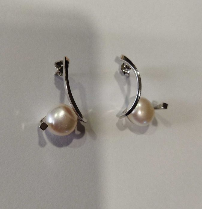 Par de brincos ouro branco, 19.2k