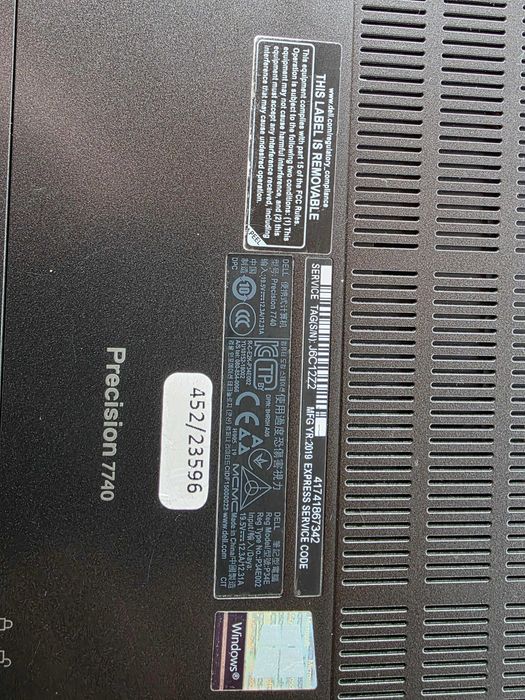 Stacja robocza Dell Precision 7740 i9-9980HK 17.3" 64GB RAM, 512GB SSD nowa bateria