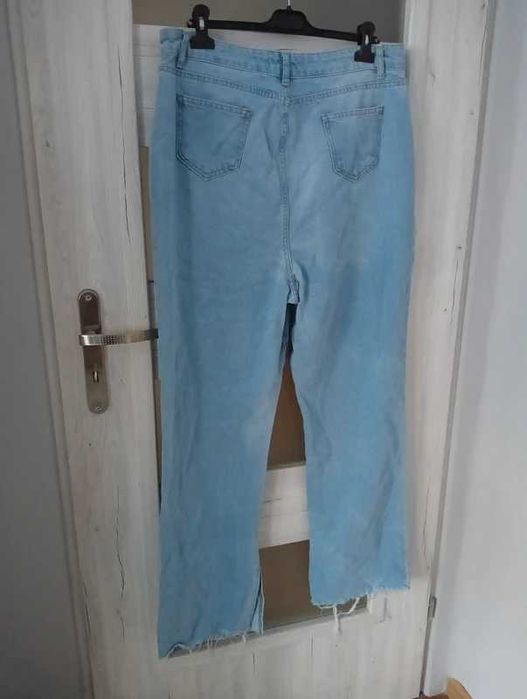 Spodnie jeansowe Boohoo