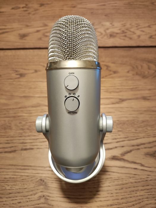 Blue Yeti Microfone USB