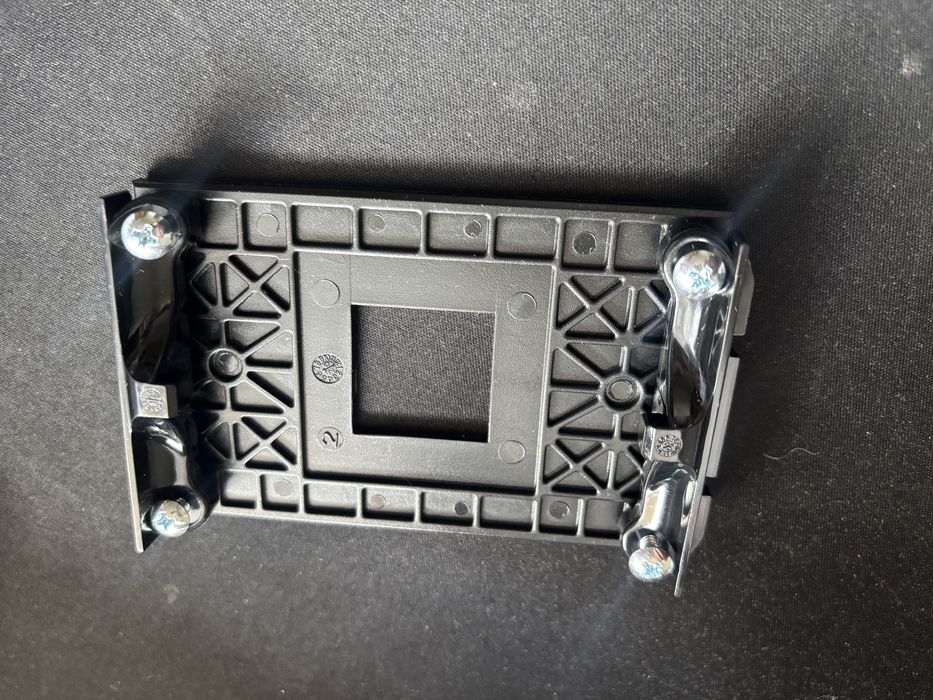 Backplate wspornik pod chłodzenie CPU | Socket AM4 |