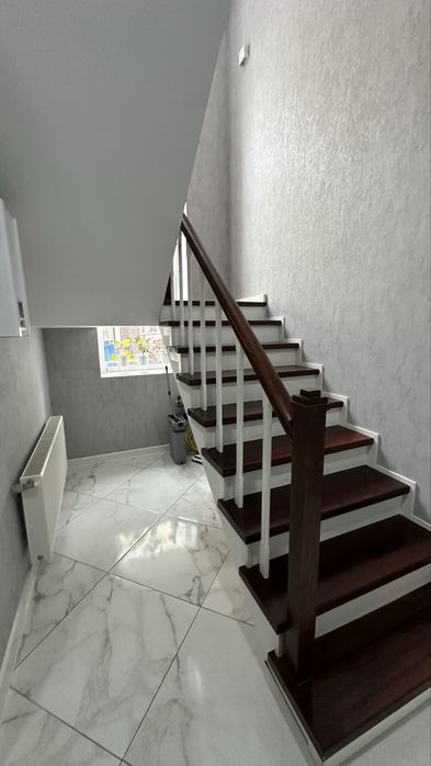 Таунхаус біля центрального парку! Парковка з накриттям!