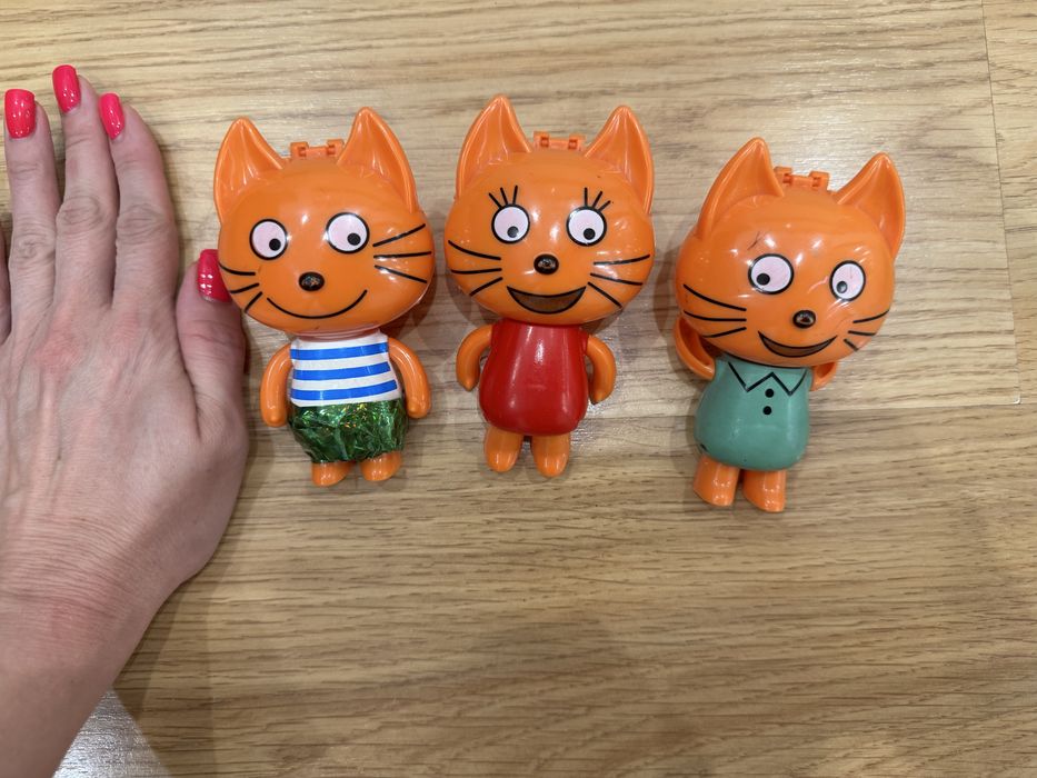 Карамелька поющая Три кота