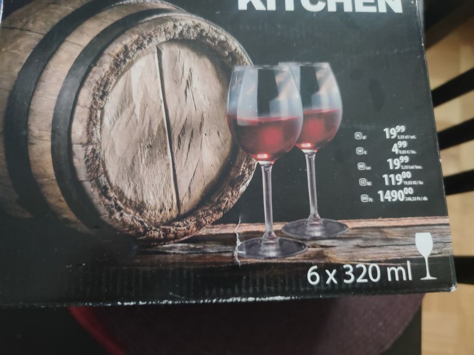 Sprzedam 6 kieliszków do wina