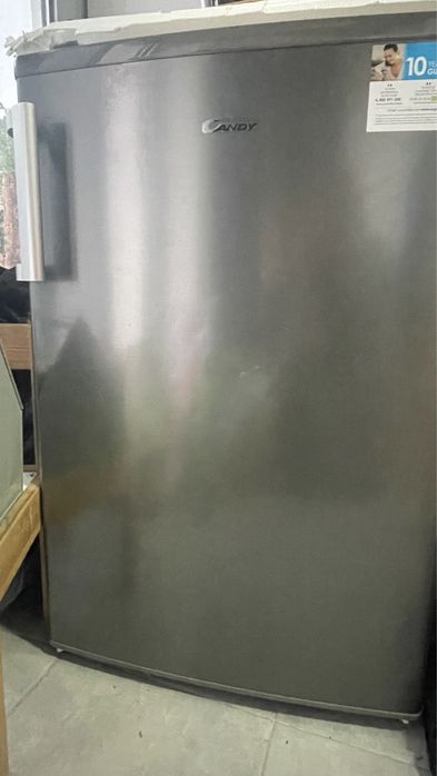 Frigorifico Candy CCTOS 542XHN com congelafor,95L de Frig e 14 Congel.