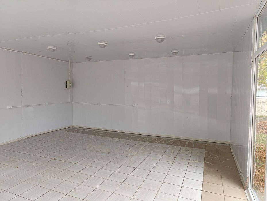 Продаж пр. Тракторобудівників р-н 11 поліклініки 39 м2