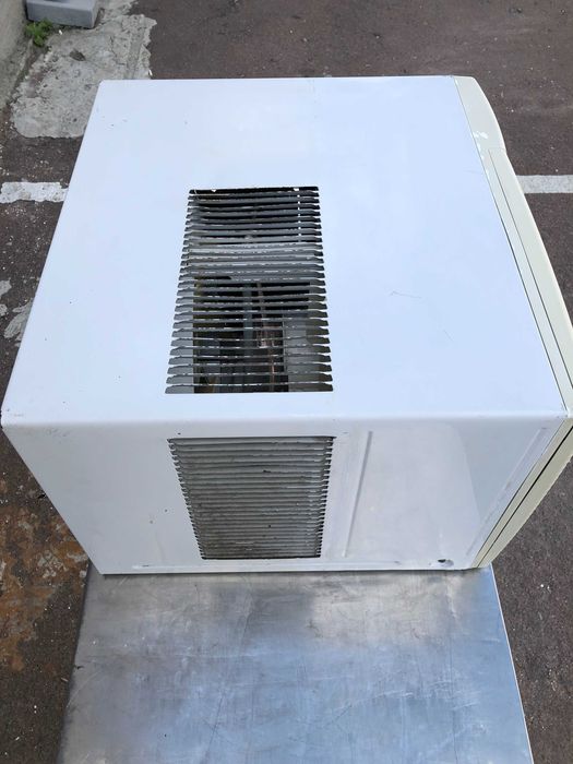 Кондиционер оконный Samsung AW07FOSEA б/у до 20 м2 не требует монтажа