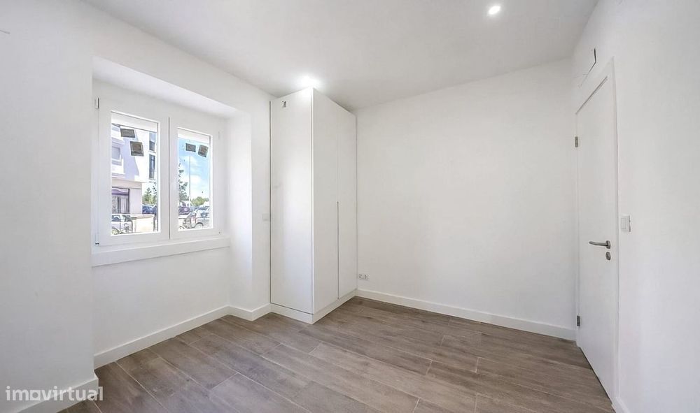 Apartamento junto ao metro da Amadora Este
