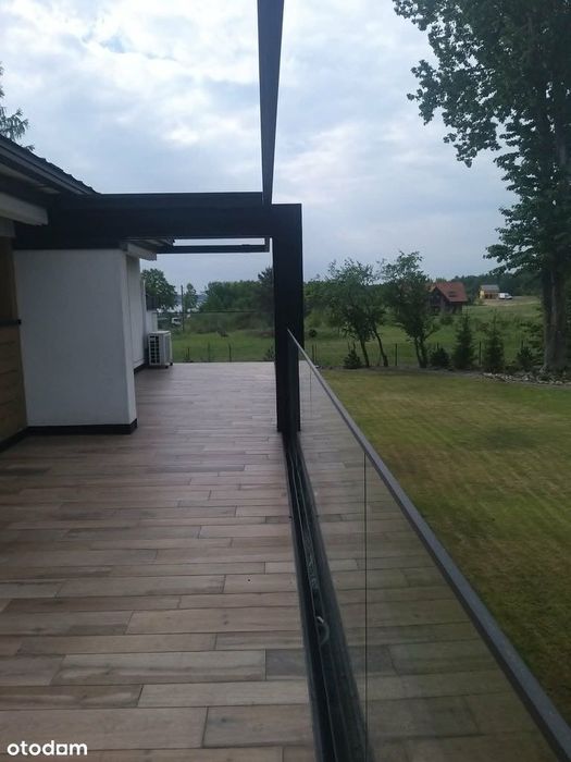 Dom z sauną, jacuzzi. Duży ogród, widok na Jeziorak - pierwsza linia.