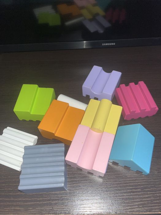 Іграшка з екологічно чистого дерева