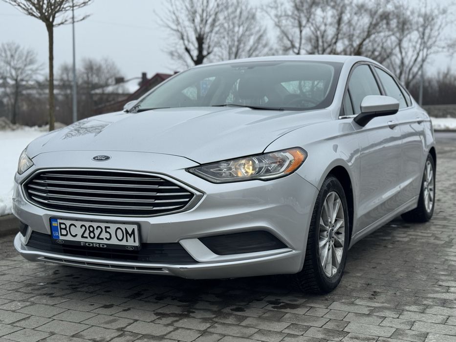 Ford Fusioun 2017 рік