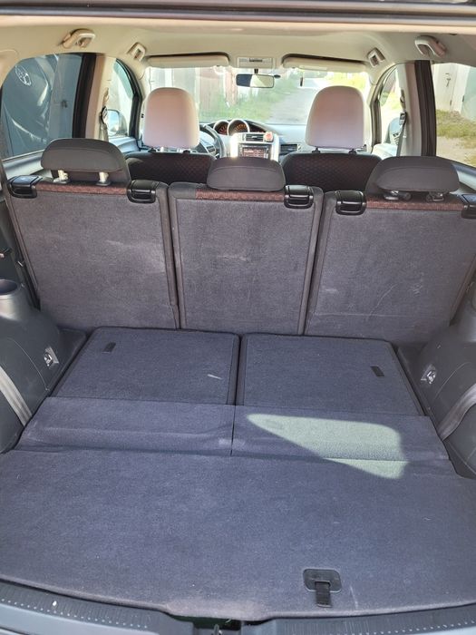 Продам TOYOTA VERSO 2.0   7 місць.